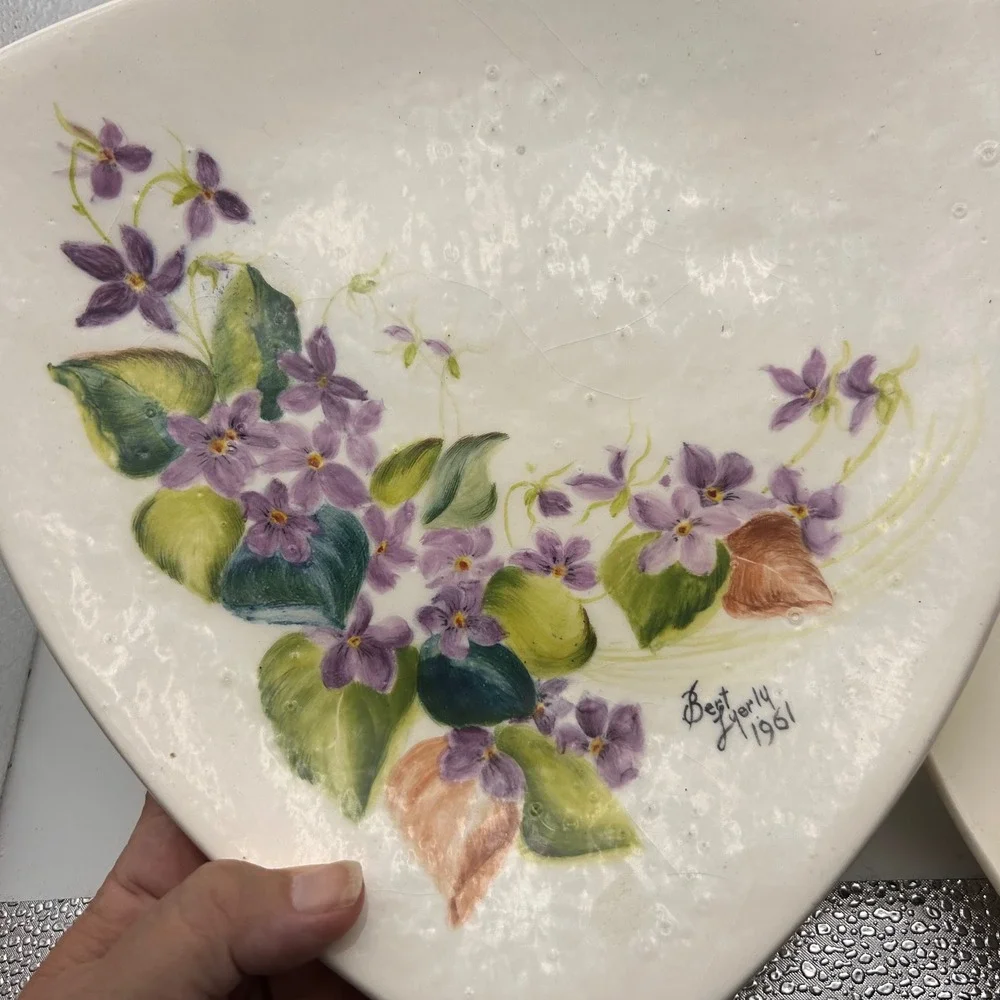 Vintage Holland Mold Triangular Floral Plates Set of 3 Signed Bert Lyerly 1961
